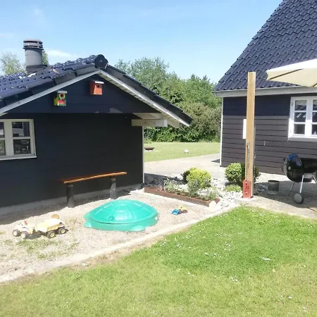 Holiday Laurie - 150m From The Sea In Funen By Interhome Hébergement de vacances *