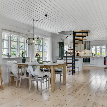Holiday Laurie - 150m From The Sea In Funen By Interhome *
